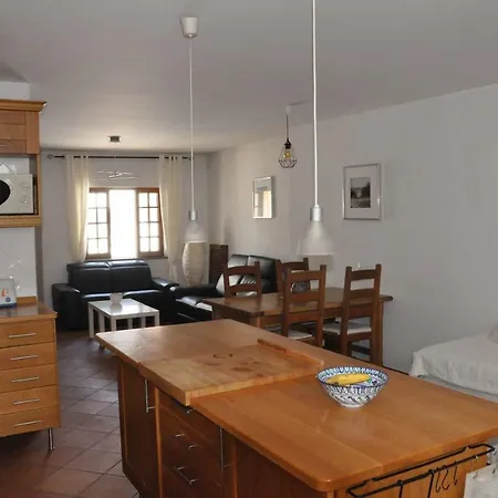 Maison De Ville Dans Centre Historique בית נופש